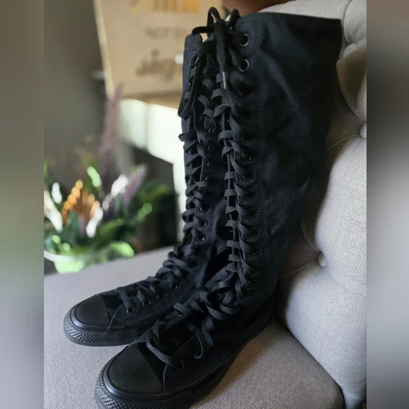 NWOT Converse Black Knee-High Lace-Up Sneakers - Size Womens 10 - Picture 2 of 8